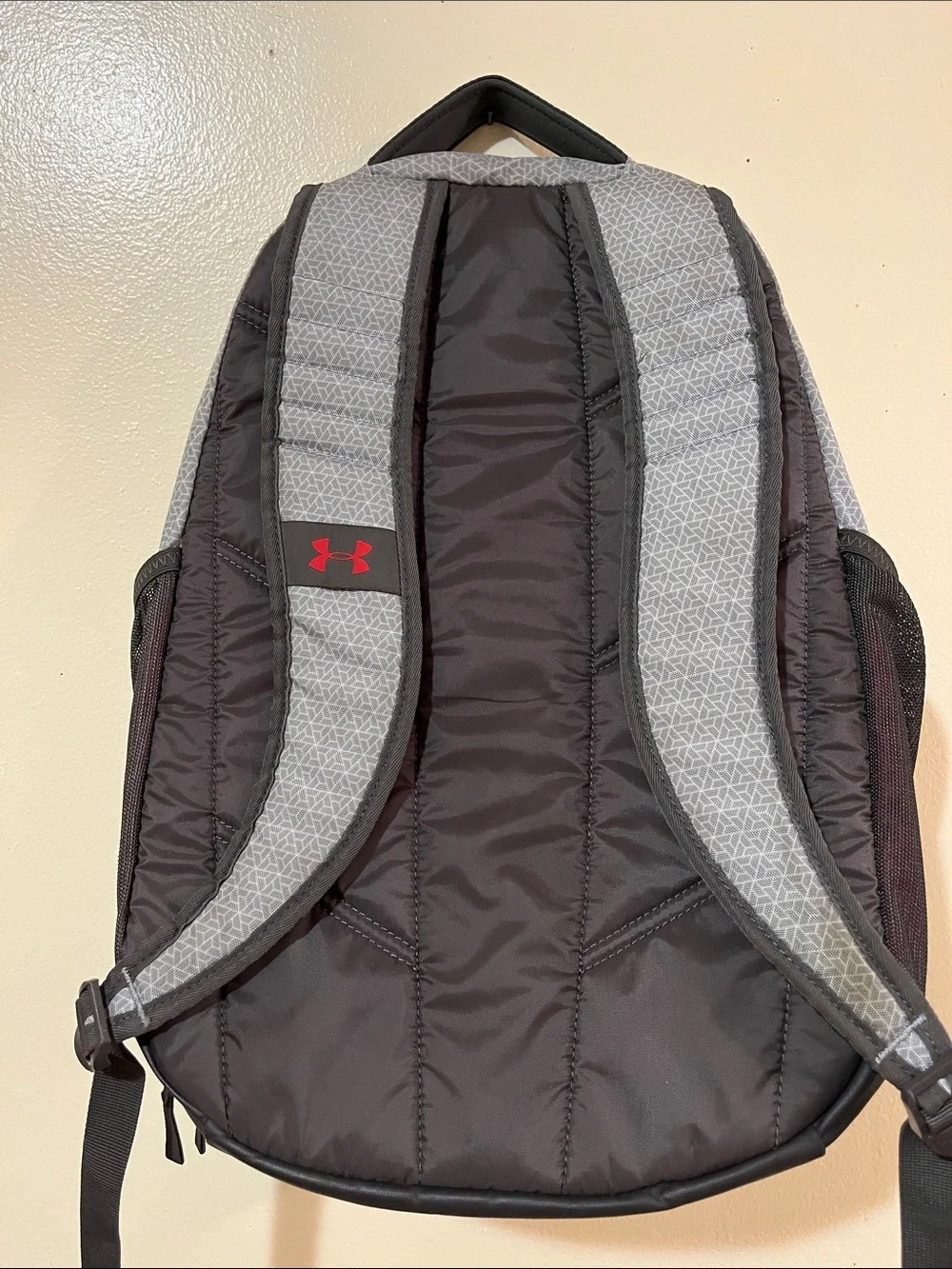 NEW BACKPACK BOOK BAG Under Amour Gray/Black/Red-Light Bulb Reflecting on Front!